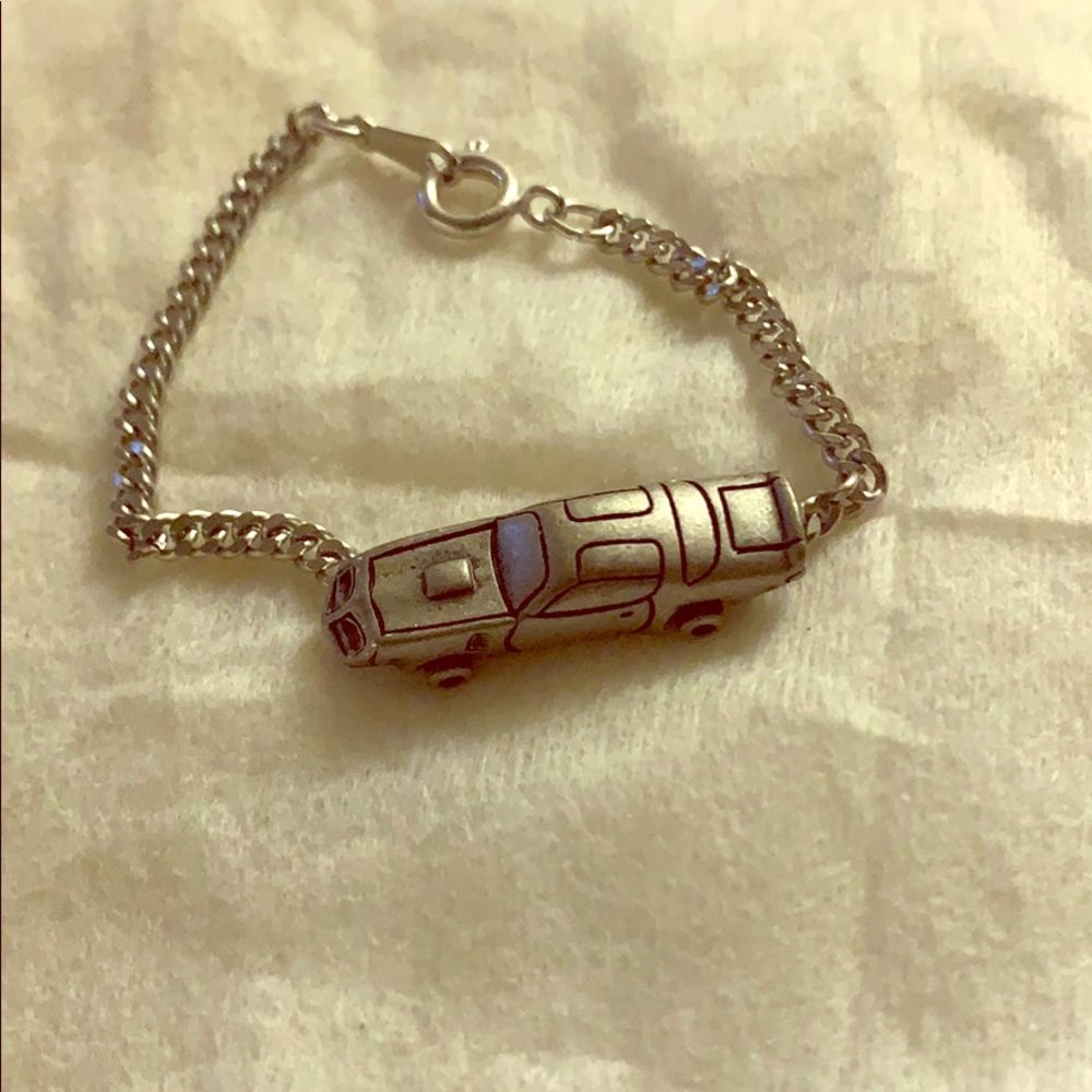 Race car 🏎 wrist chain for infants 👶🏻👶🏼👶🏾